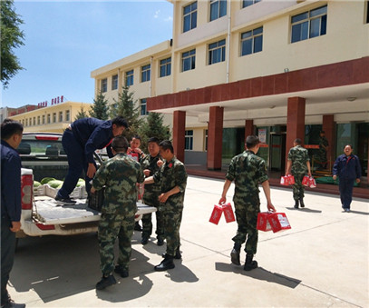 一家親│興海銅鑫慰問部隊官兵，共話軍企團結魚水情