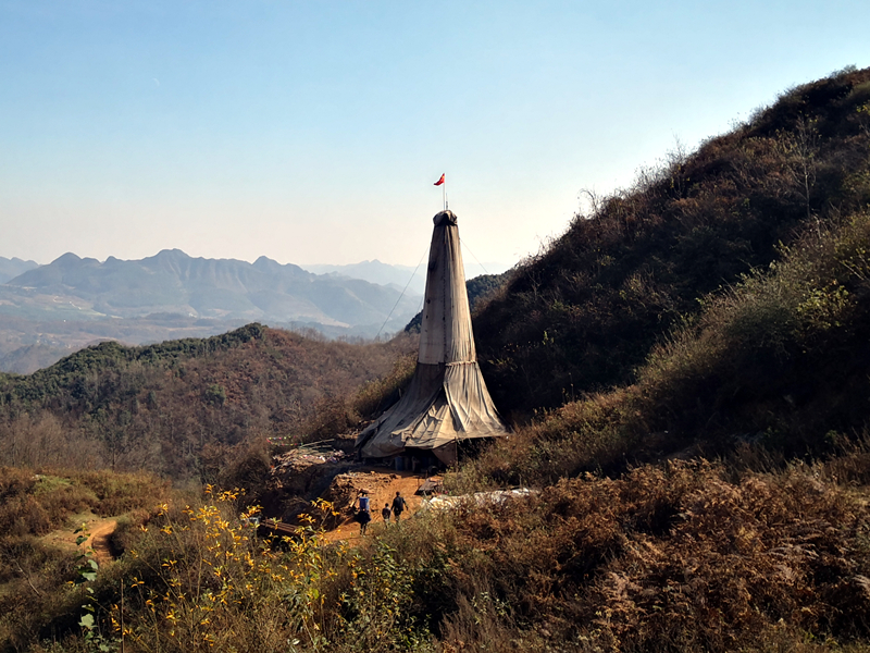 再出發(fā)，亮巖