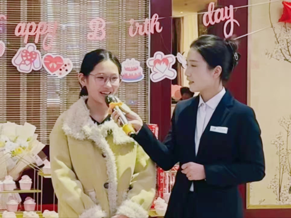 人生第一次，主持夢(mèng)的初次綻放